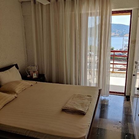 Seaview Apartment Pórto Ráfti Екстериор снимка